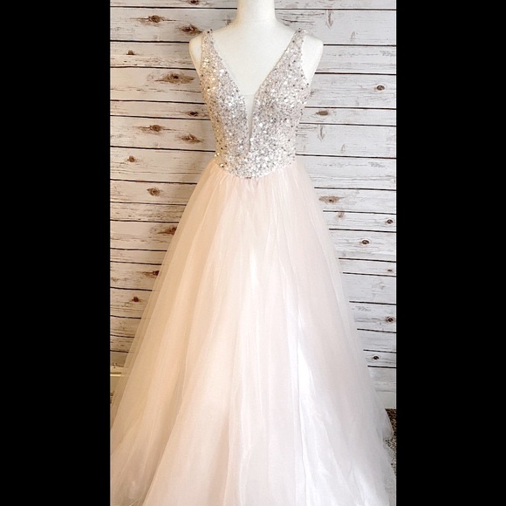Glamorous Formal Gown 💋